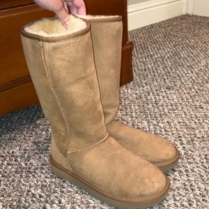 Women’s Chestnut Brown Uggs